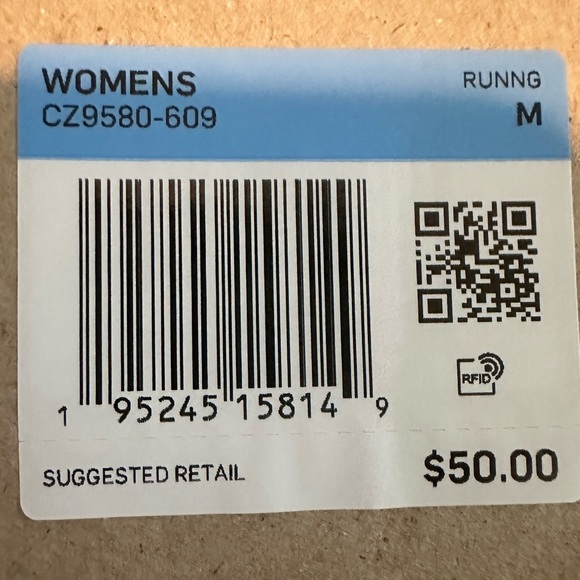 Women's Nike running shorts. - Picture 2 of 4